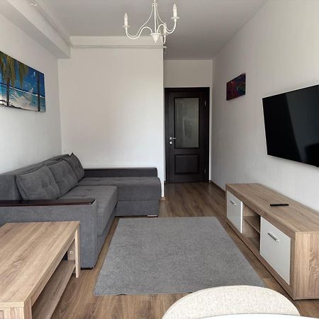 Rivera Apartments - Premium Accomodation Яш Екстериор снимка