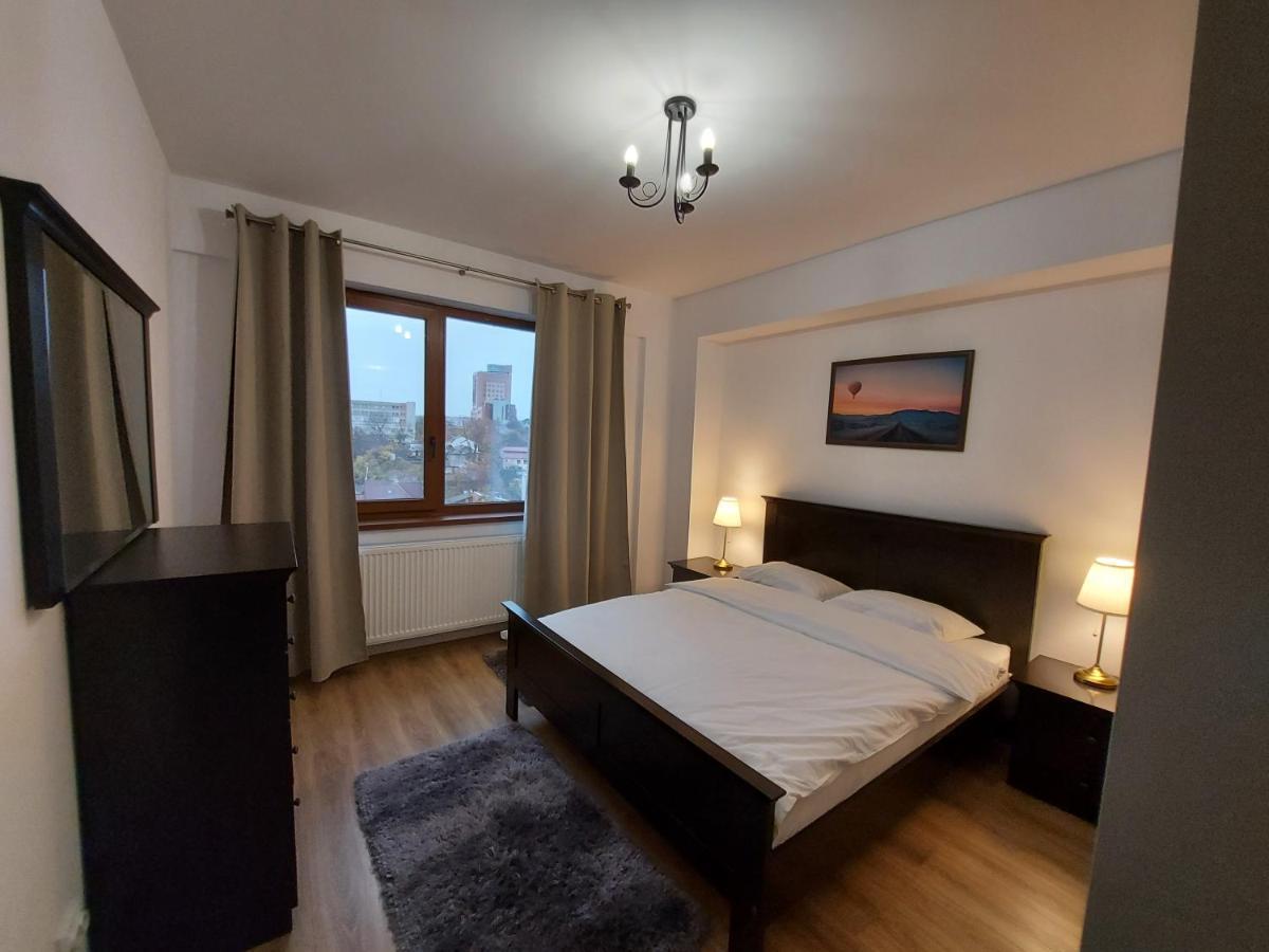 Rivera Apartments - Premium Accomodation Яш Екстериор снимка