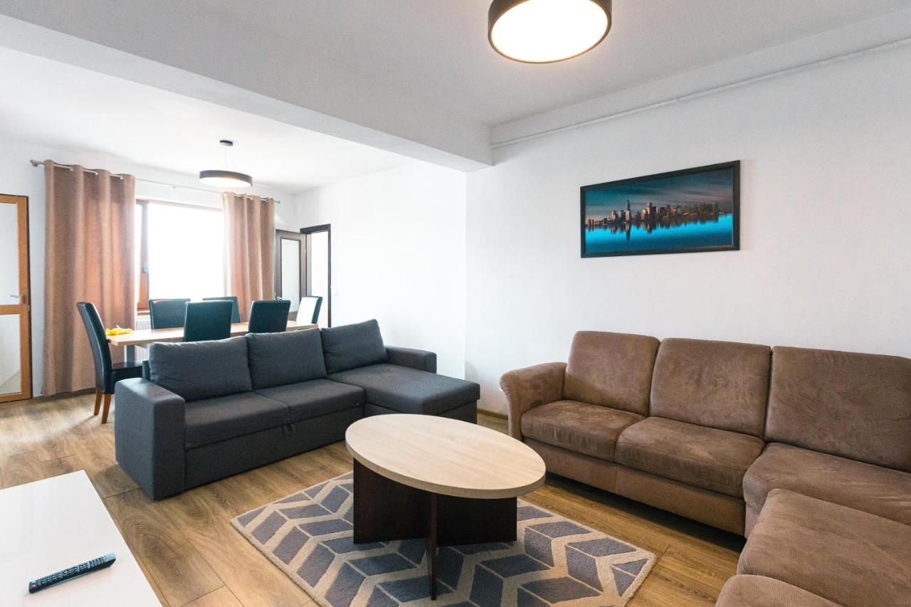 Rivera Apartments - Premium Accomodation Яш Екстериор снимка