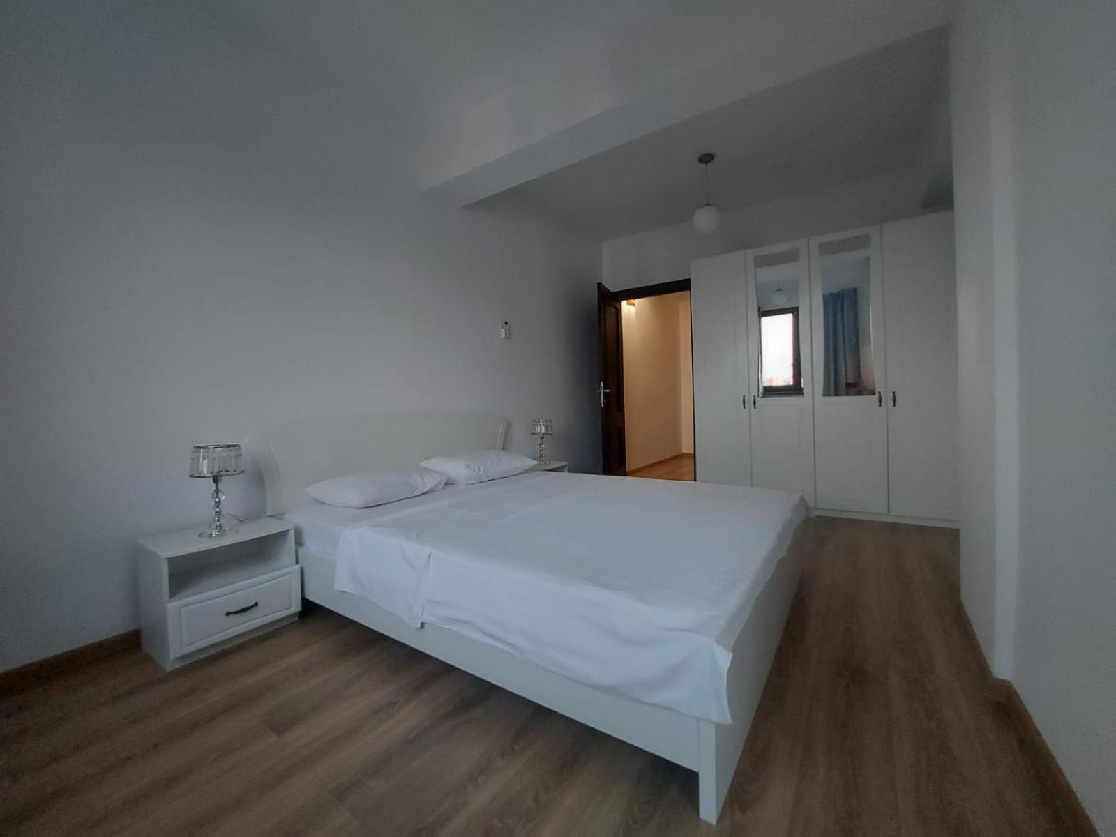 Rivera Apartments - Premium Accomodation Яш Стая снимка